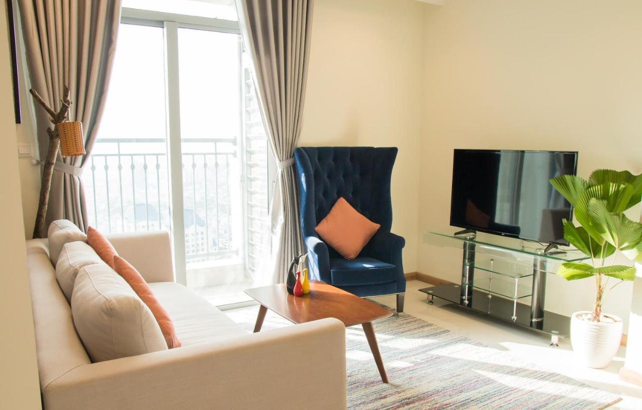 Liam Service Apartment - Vinhome Central Park Хошимин Экстерьер фото