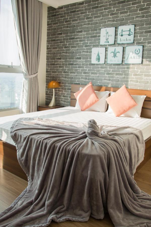 Liam Service Apartment - Vinhome Central Park Хошимин Экстерьер фото